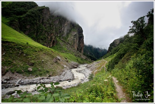 Himalayan river along the walking path