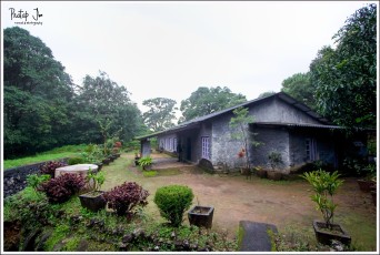 The forest guest house at Sairandri