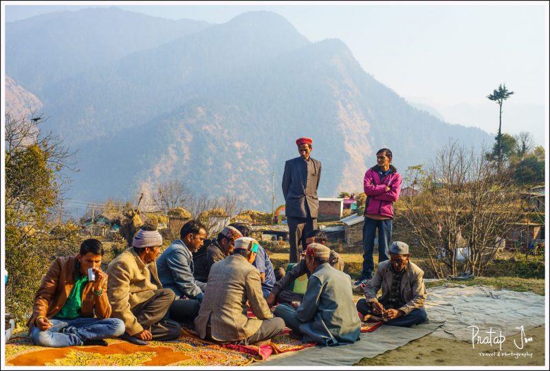 Gathering of relatives during a Gharwali wedding